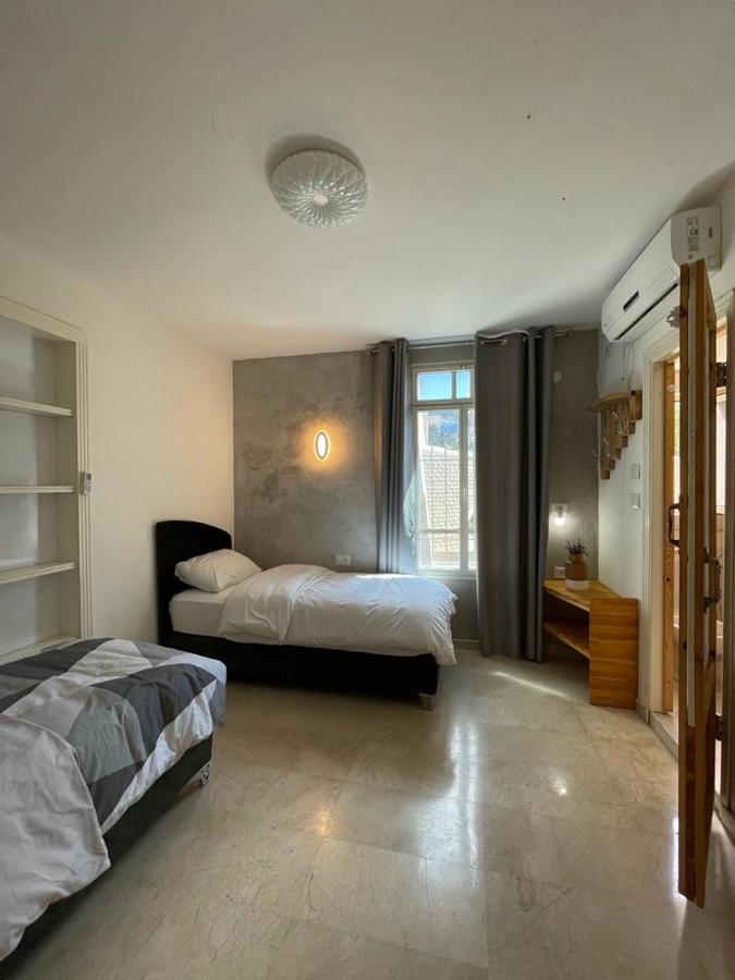 Diamond Luxury - *